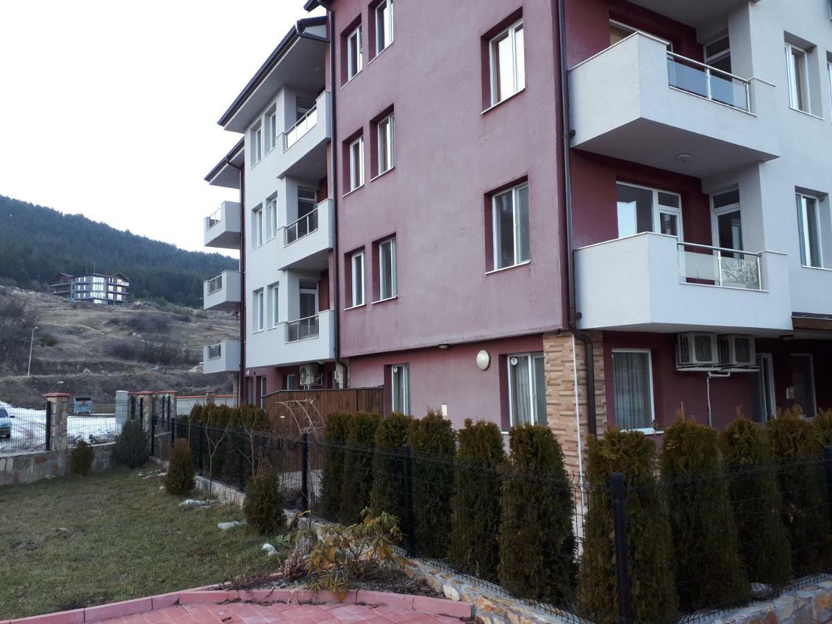 Apartvel Apartment 3 Велинград Екстериор снимка